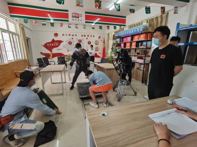 追星女孩心理学分析报告：余杭区广告片拍摄公司揭秘饭圈应援式传播逻辑
